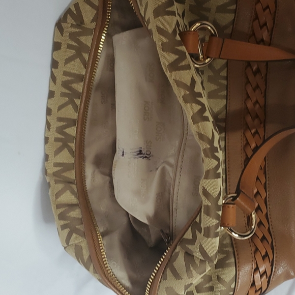 Michael Kors bag - Picture 2 of 2